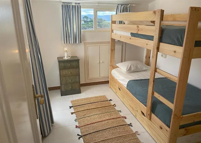 Apartment Portonovo-sanxenxo-galicia Atico Con Terrazas E Increibles Vistas Playa Directa *